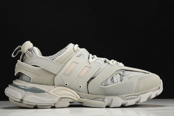 Ba*len*cia*ga track trainer  btt-063