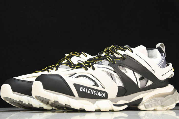 Ba*len*cia*ga track trainer  btt-069