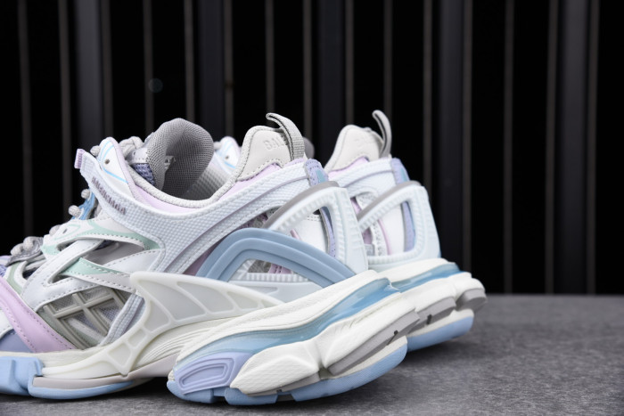 Ba*len*cia*ga track trainer