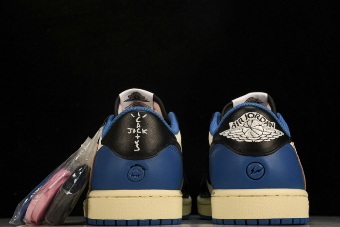 Jordan 1 Low fragment design x Travis Scott DM7866-140