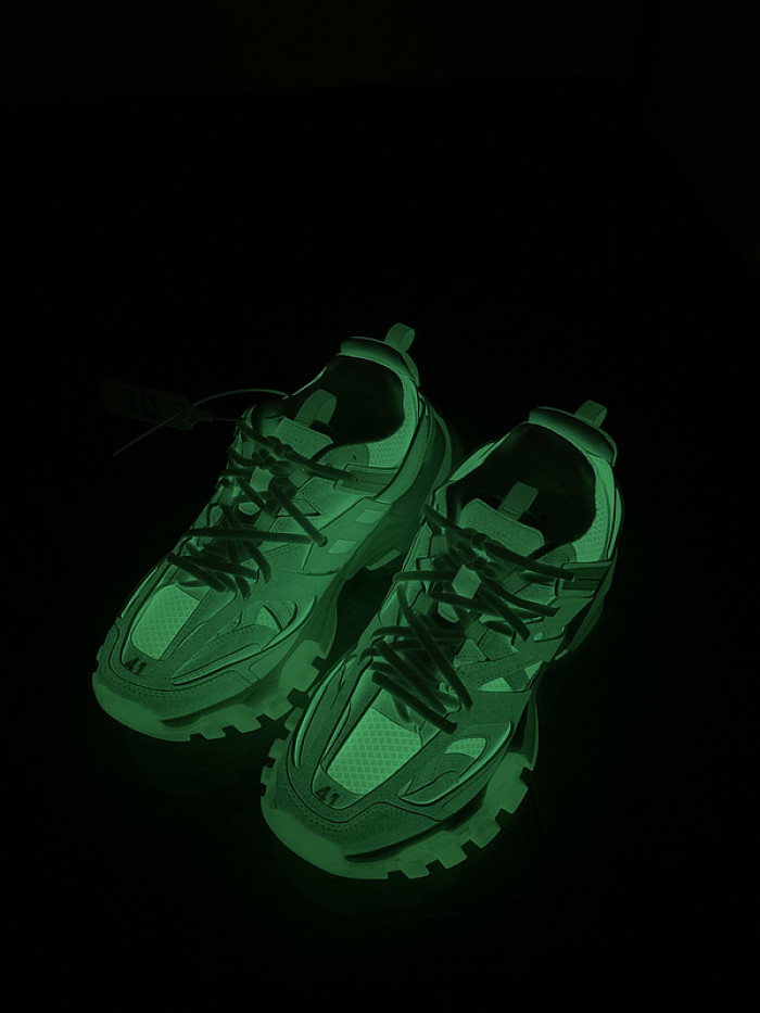 Ba*len*cia*ga track trainer  btt-186