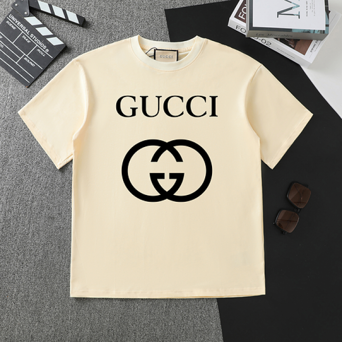 G*UCCI CLOTHES GICS-010