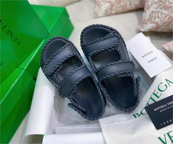 B*OTEGA V*ENETA SLIDE BVSE-005