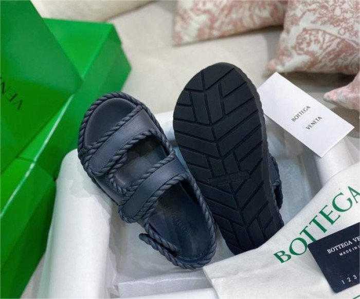 B*OTEGA V*ENETA SLIDE BVSE-005