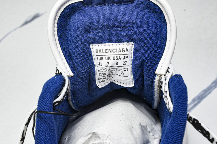 Balenciaga Hamptons Worn-Out WCURB9141