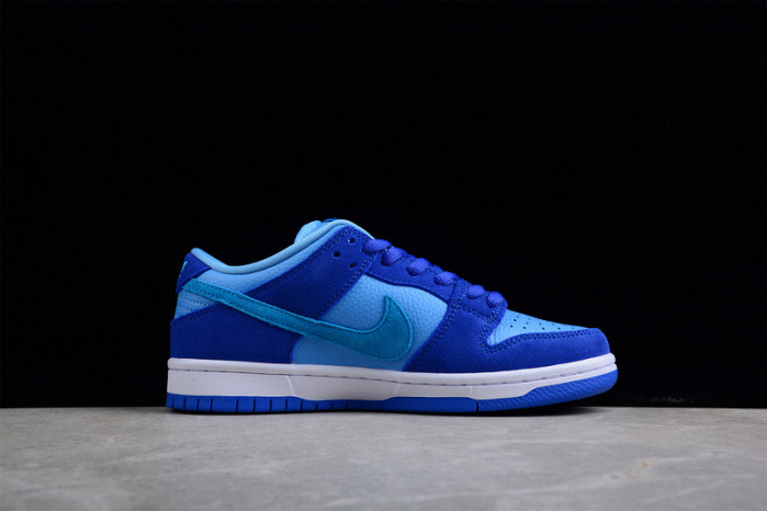 nike sb dunk low blue raspberry  dm0807-400