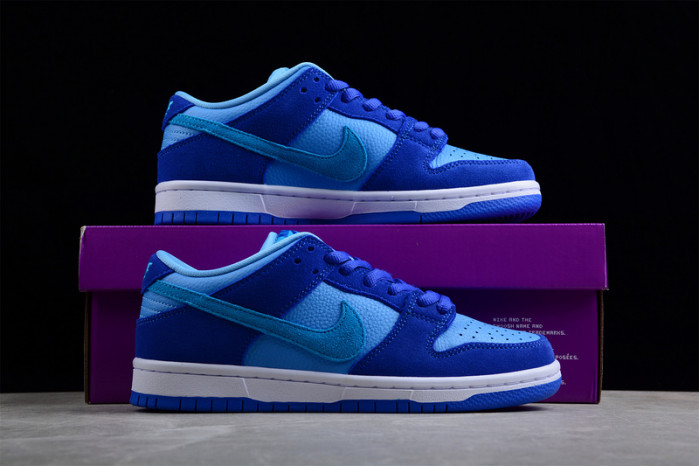 nike sb dunk low blue raspberry  dm0807-400