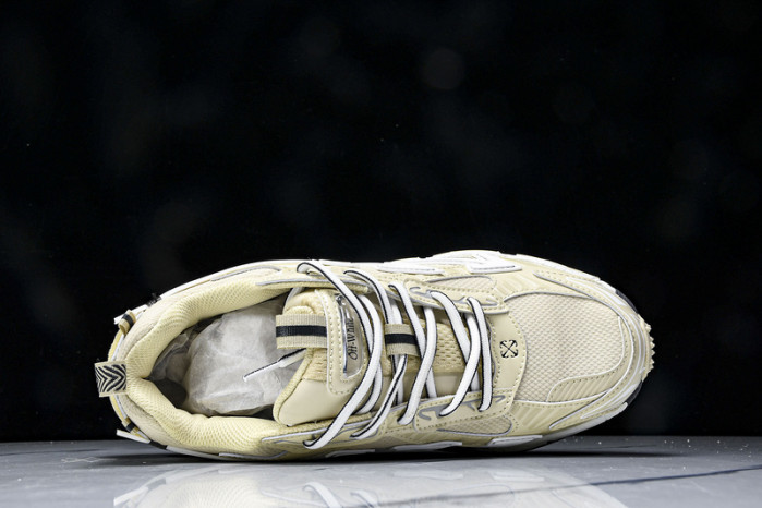 C/O​ SNEAKERS CO-029