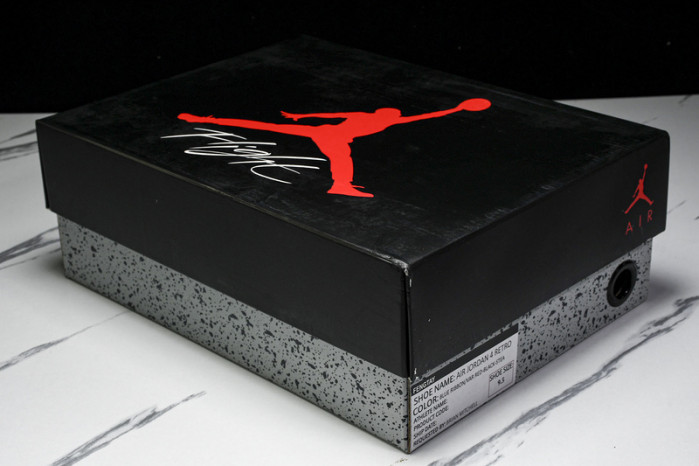 Air Jordan 4