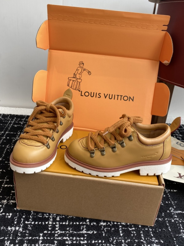 L*VT PLATFORM LOAFERS LPLS-006