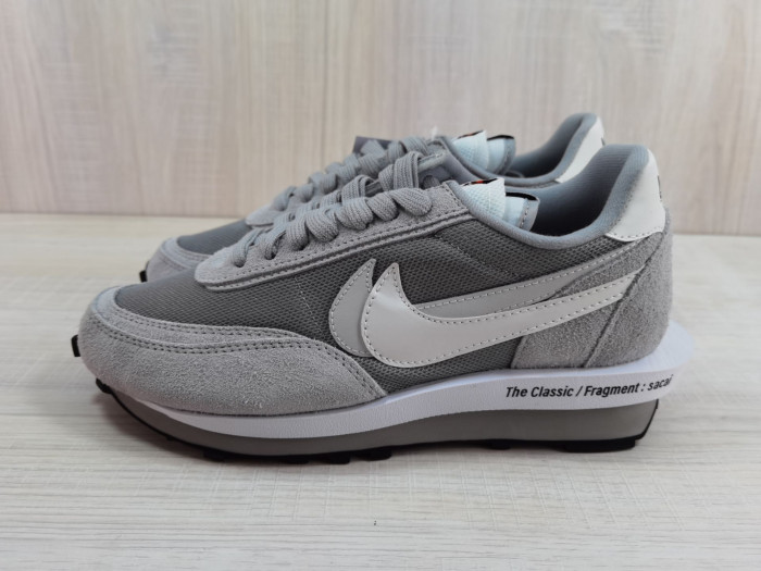 Sacai X VaporWaffle DH2584-001
