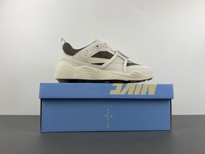 TRAVIS SCOTT X AIR JORDAN 1 LOW HQ3061-102